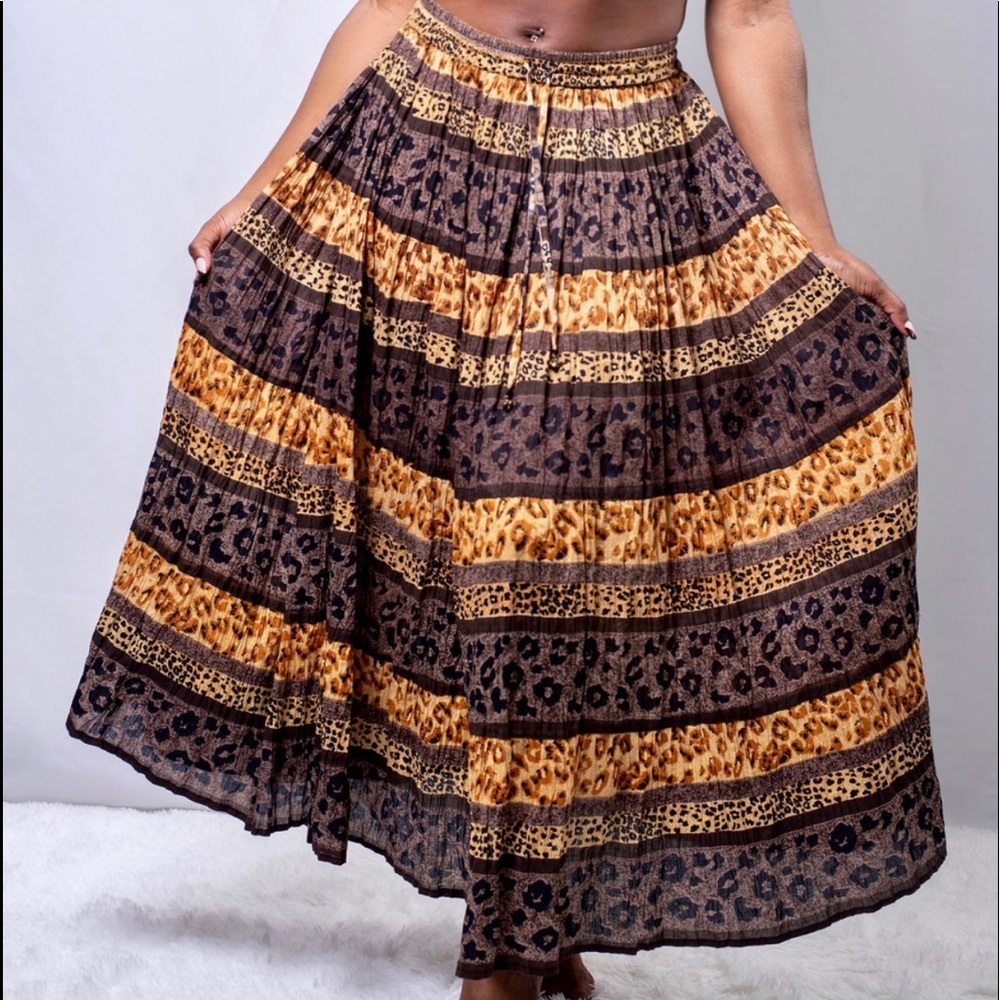 Split between season high waisted maxi skirt